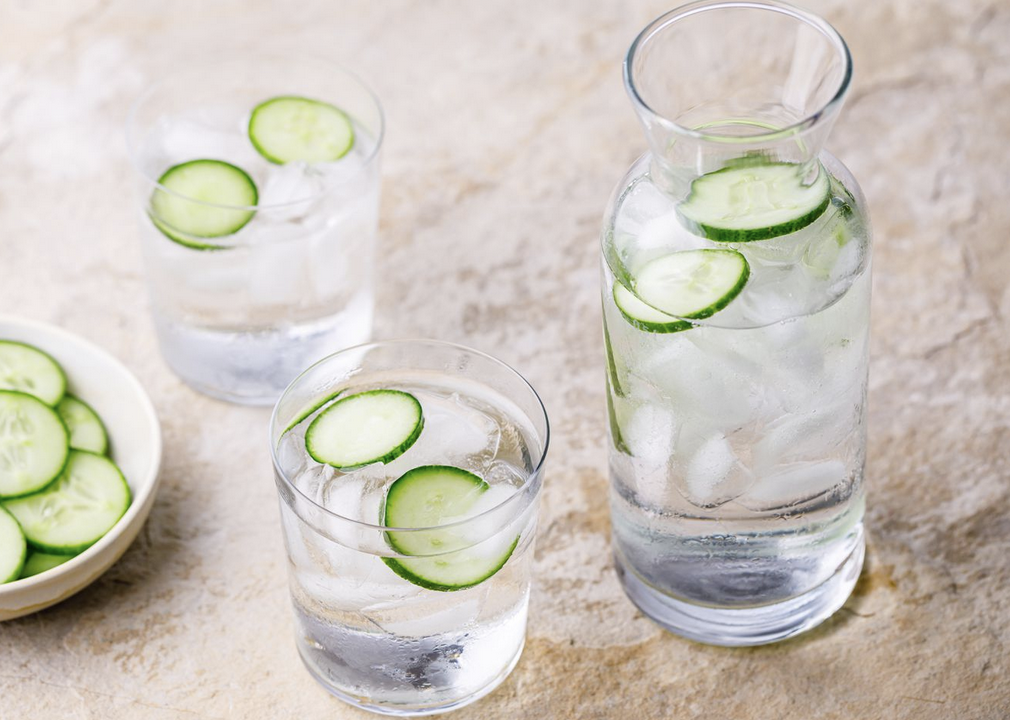 What should diabetics drink first thing in the morning?