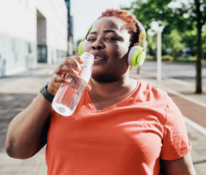 does drinking water help weight loss