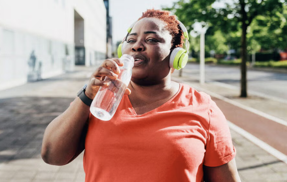 does drinking water help weight loss